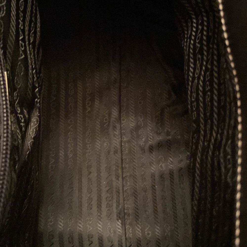 PRADA doctors bag/satchel Black in Excellent pre owned condition. - Picture 5 of 13